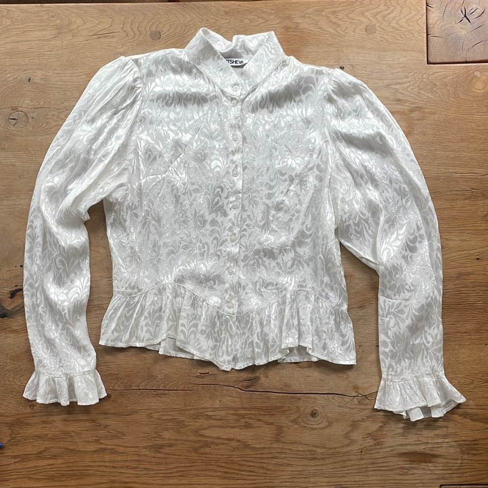 Batsheva Grace Blouse in White Jacquard Size
12